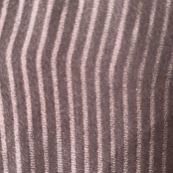 Maternity long sleeve blouse with button cuffs - Picture 3 of 6